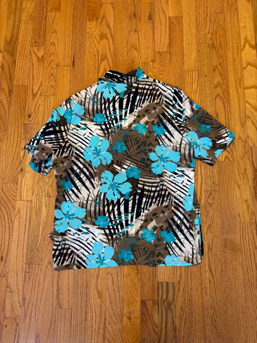Alia Turquoise Floral Short-Sleeve Button-Down Shirt - Picture 6 of 7